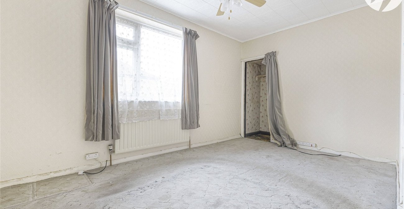 2 bedroom house for sale in Rochester | Robinson Michael & Jackson