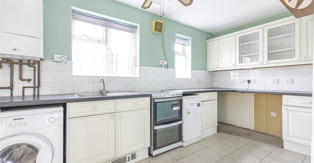 2 bedroom house for sale in Rochester | Robinson Michael & Jackson