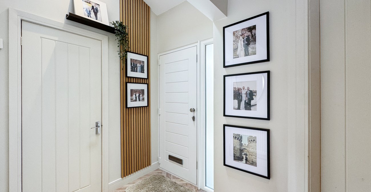 4 bedroom house for sale in Rainham | Robinson Michael & Jackson