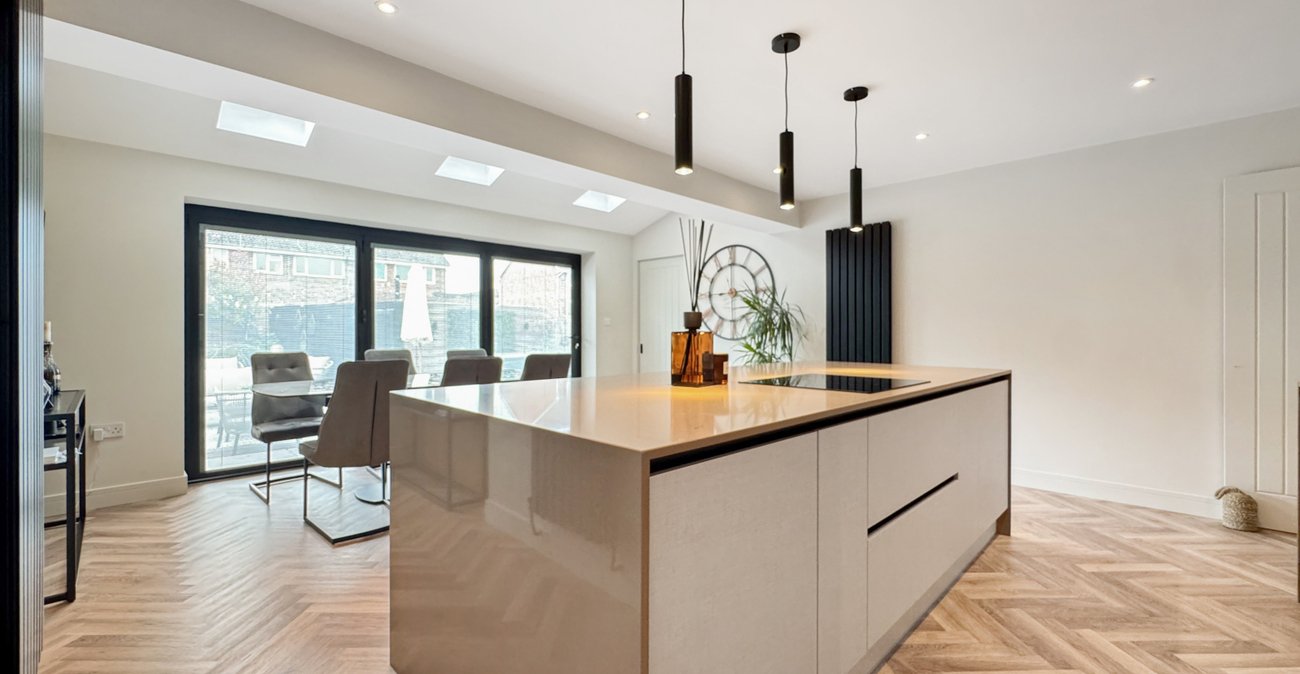 4 bedroom house for sale in Rainham | Robinson Michael & Jackson