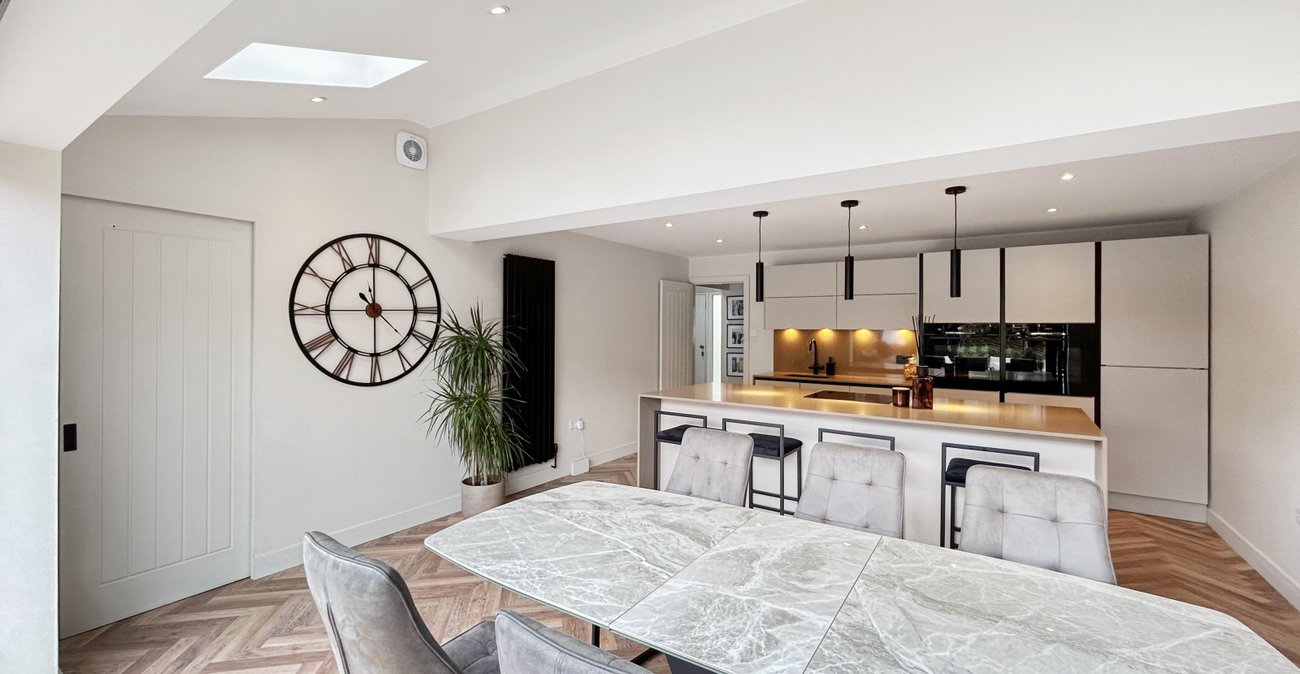 4 bedroom house for sale in Rainham | Robinson Michael & Jackson