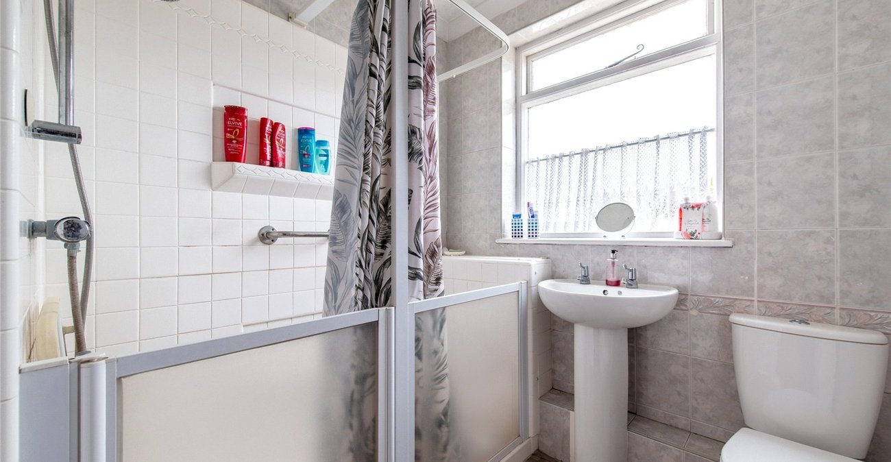 3 bedroom house for sale in Gravesend | Robinson Michael & Jackson