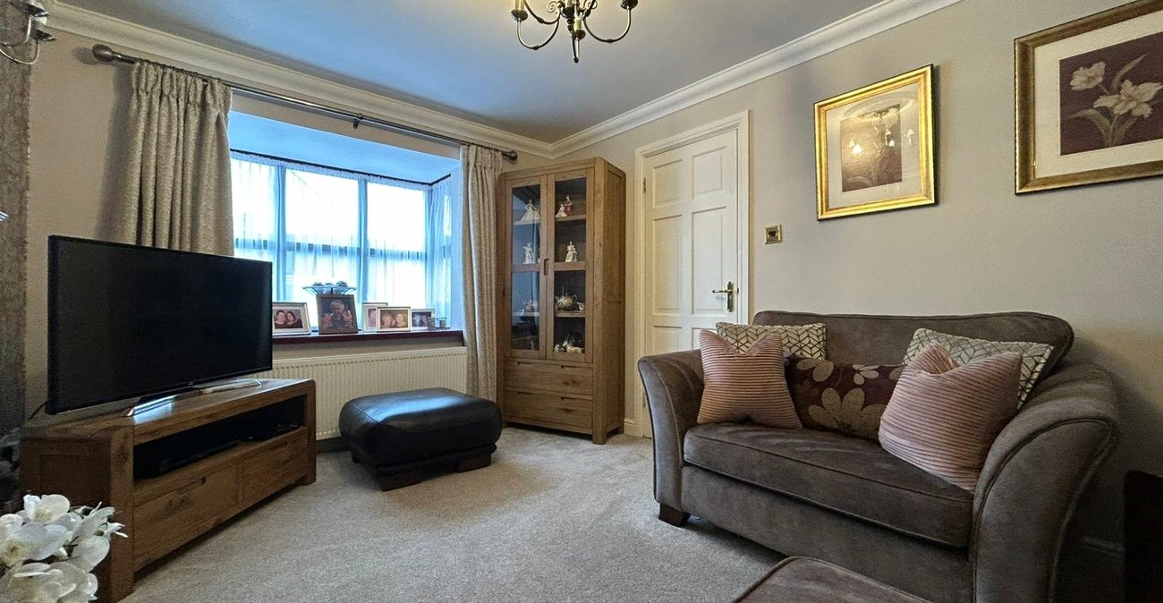 3 bedroom house for sale in Lordswood | Robinson Michael & Jackson