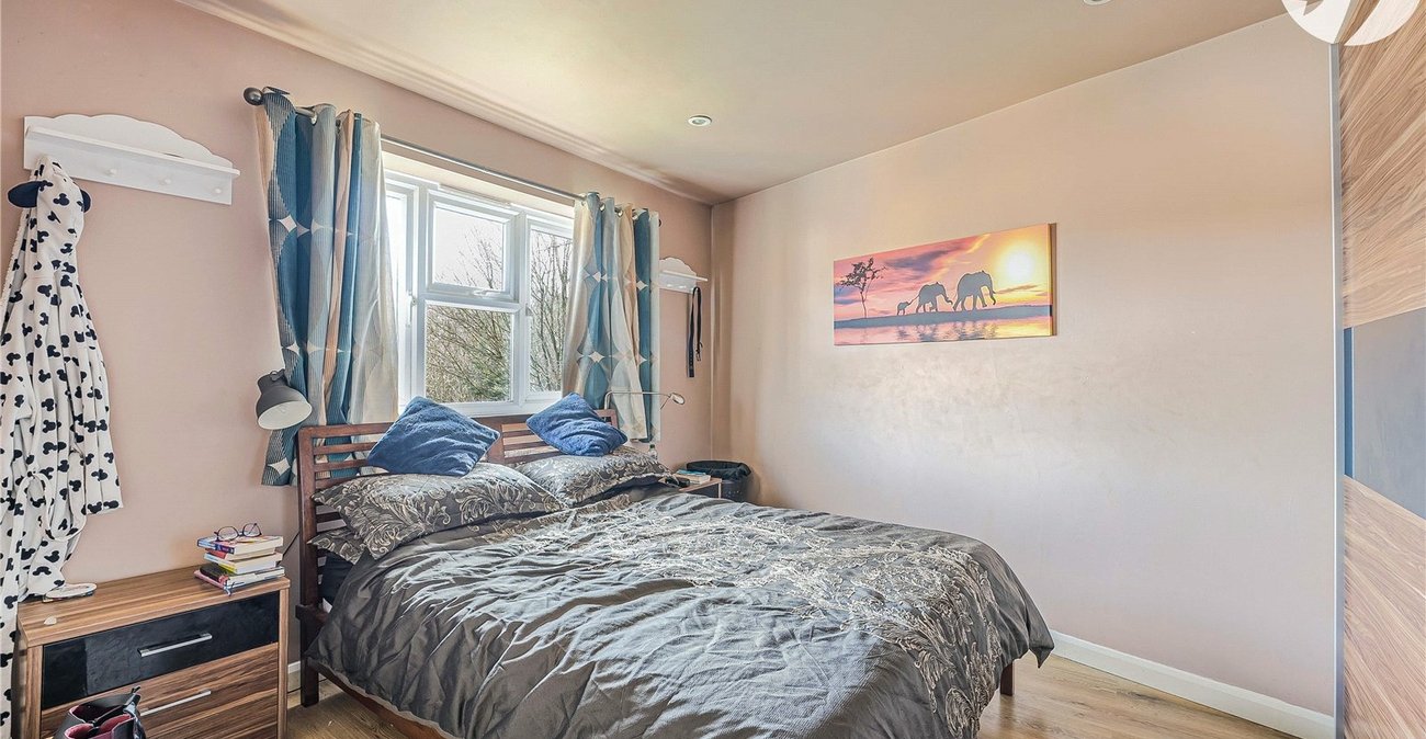 3 bedroom house for sale in Greenhithe | Robinson Jackson