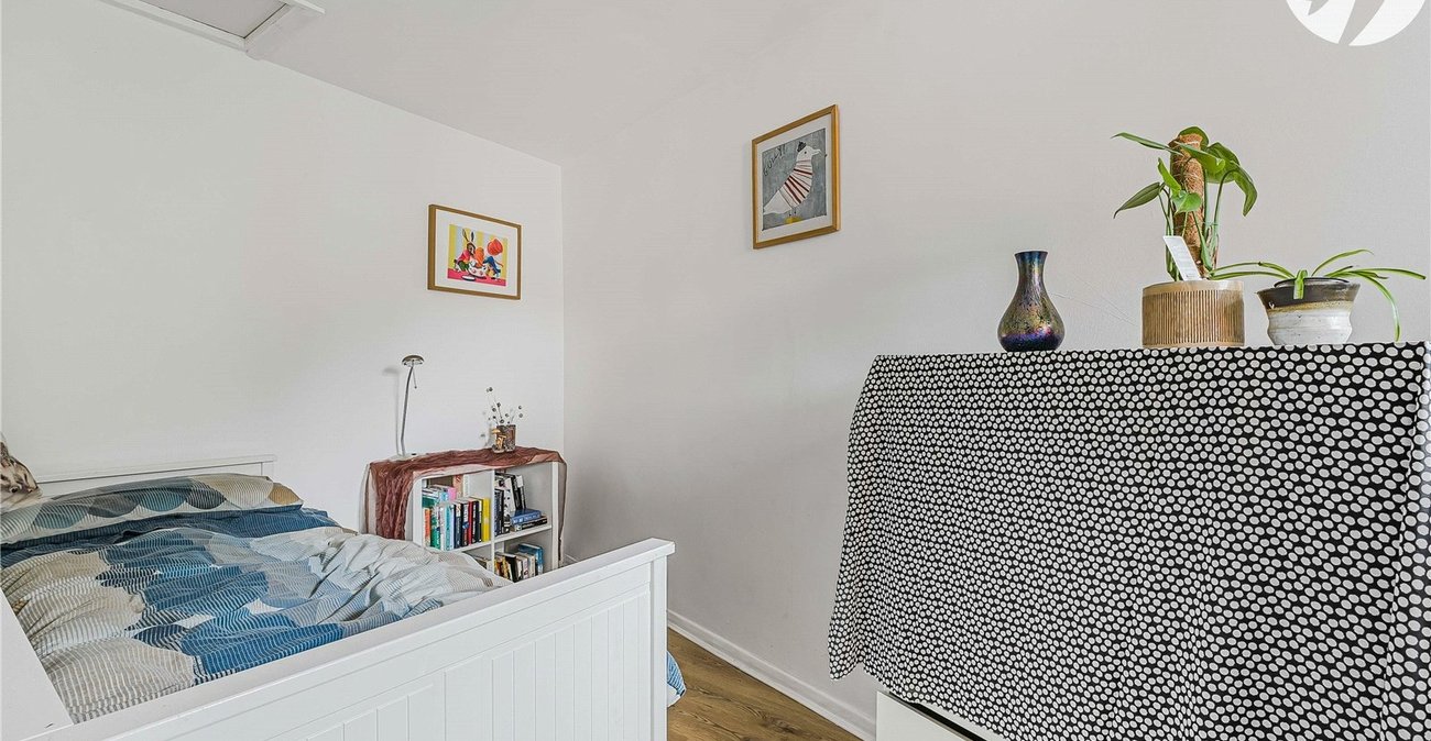 3 bedroom house for sale in Greenhithe | Robinson Jackson