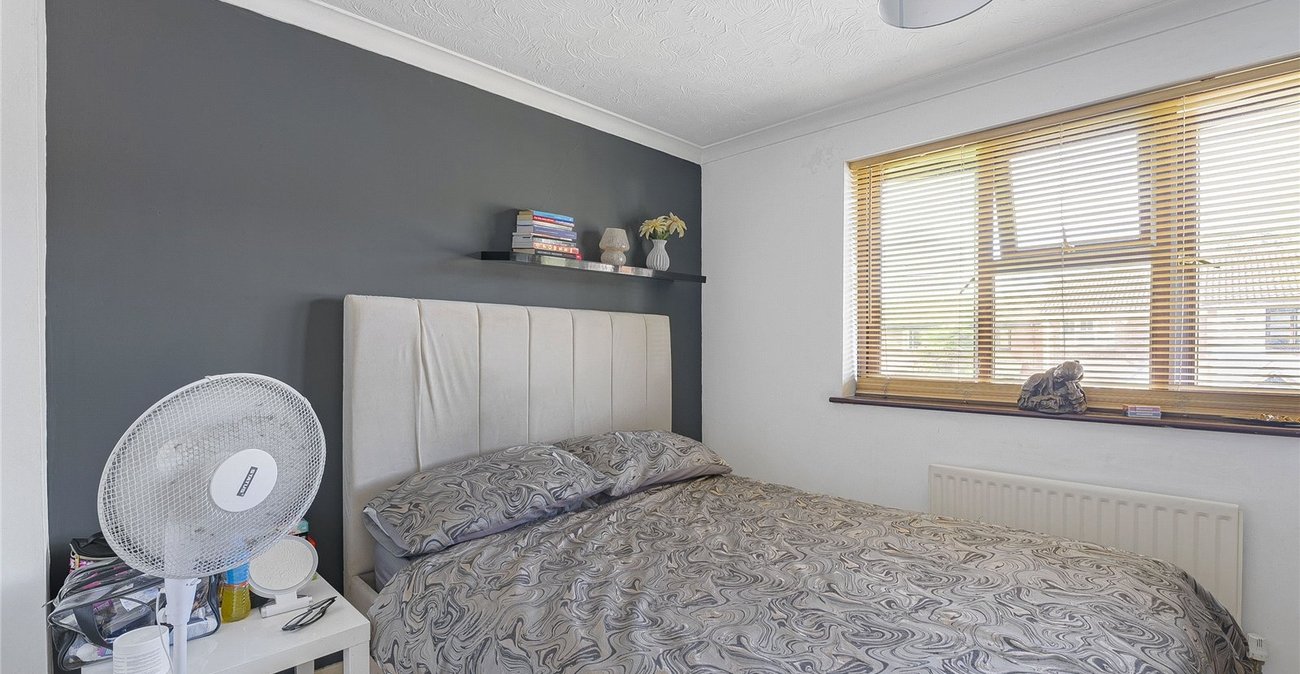2 bedroom house for sale in Greenhithe | Robinson Jackson