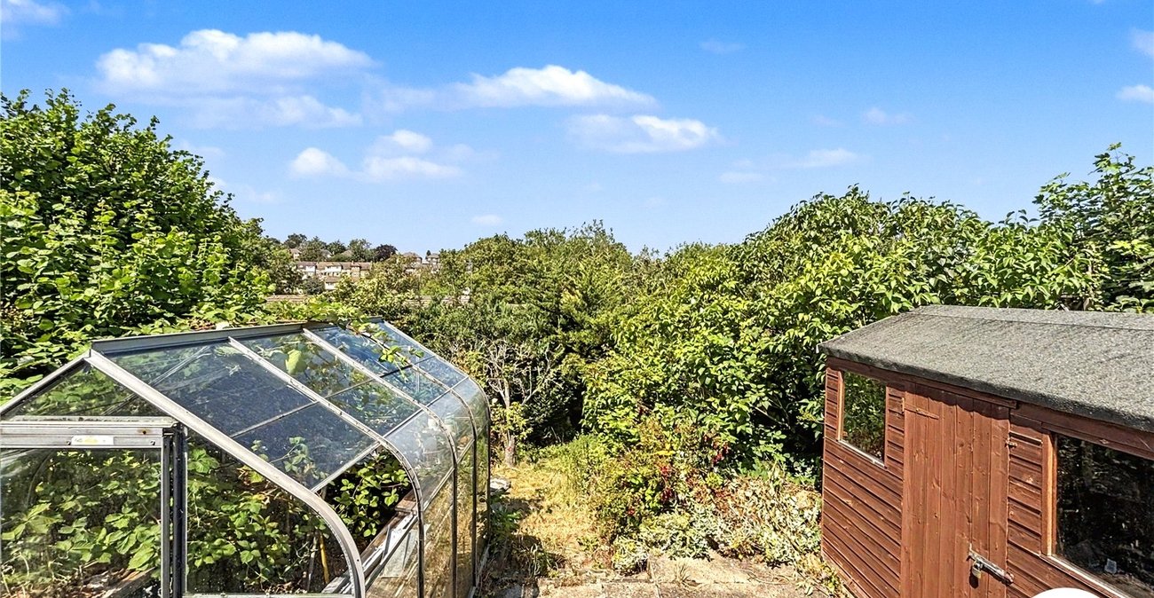 2 bedroom bungalow for sale in Walderslade | Robinson Michael & Jackson