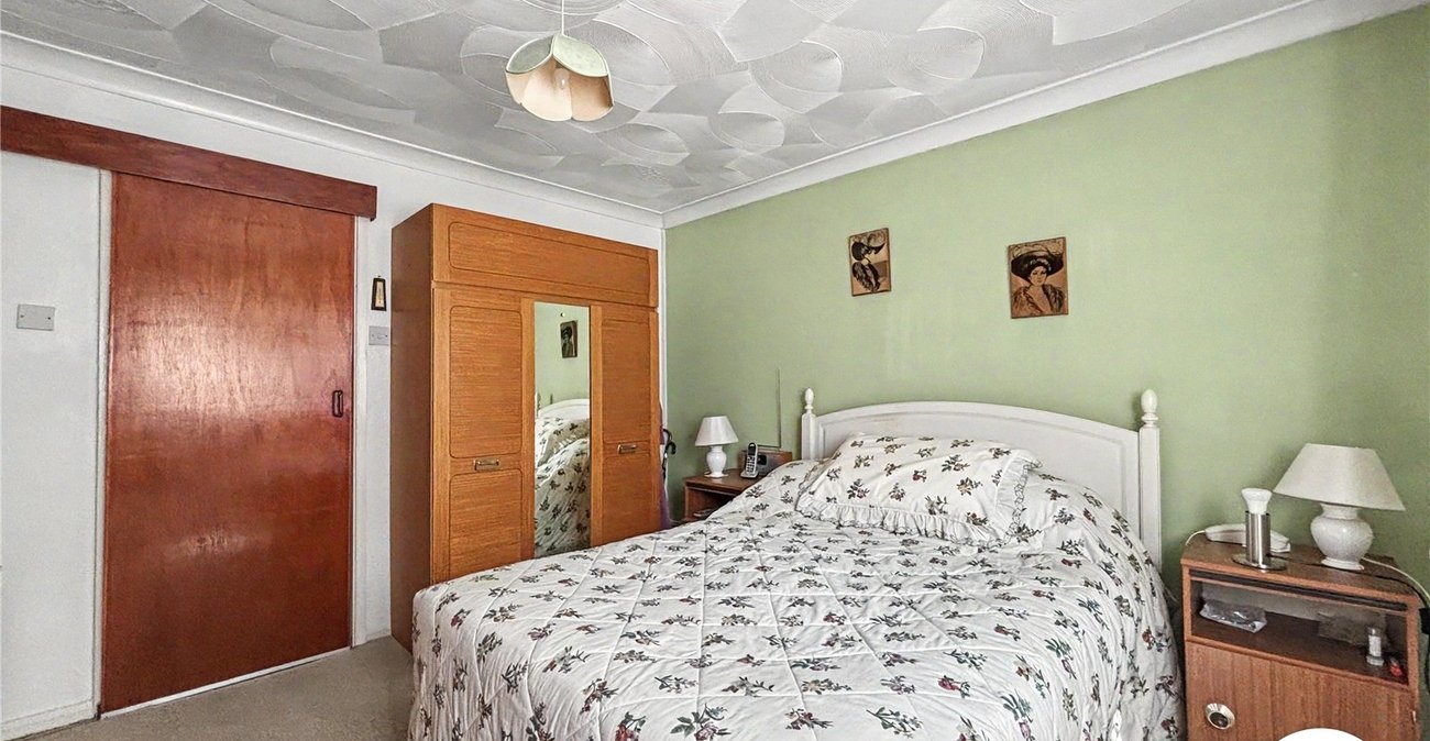 2 bedroom bungalow for sale in Walderslade | Robinson Michael & Jackson