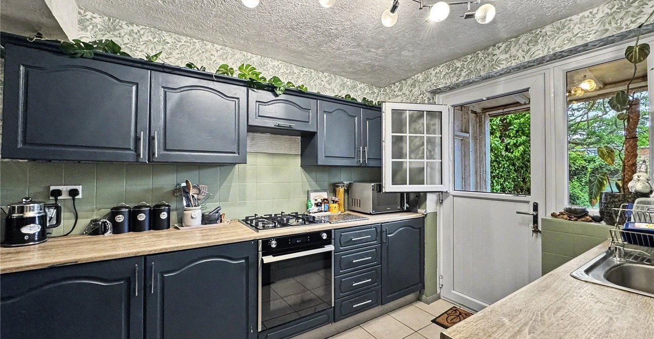 2 bedroom house for sale in Rainham | Robinson Michael & Jackson