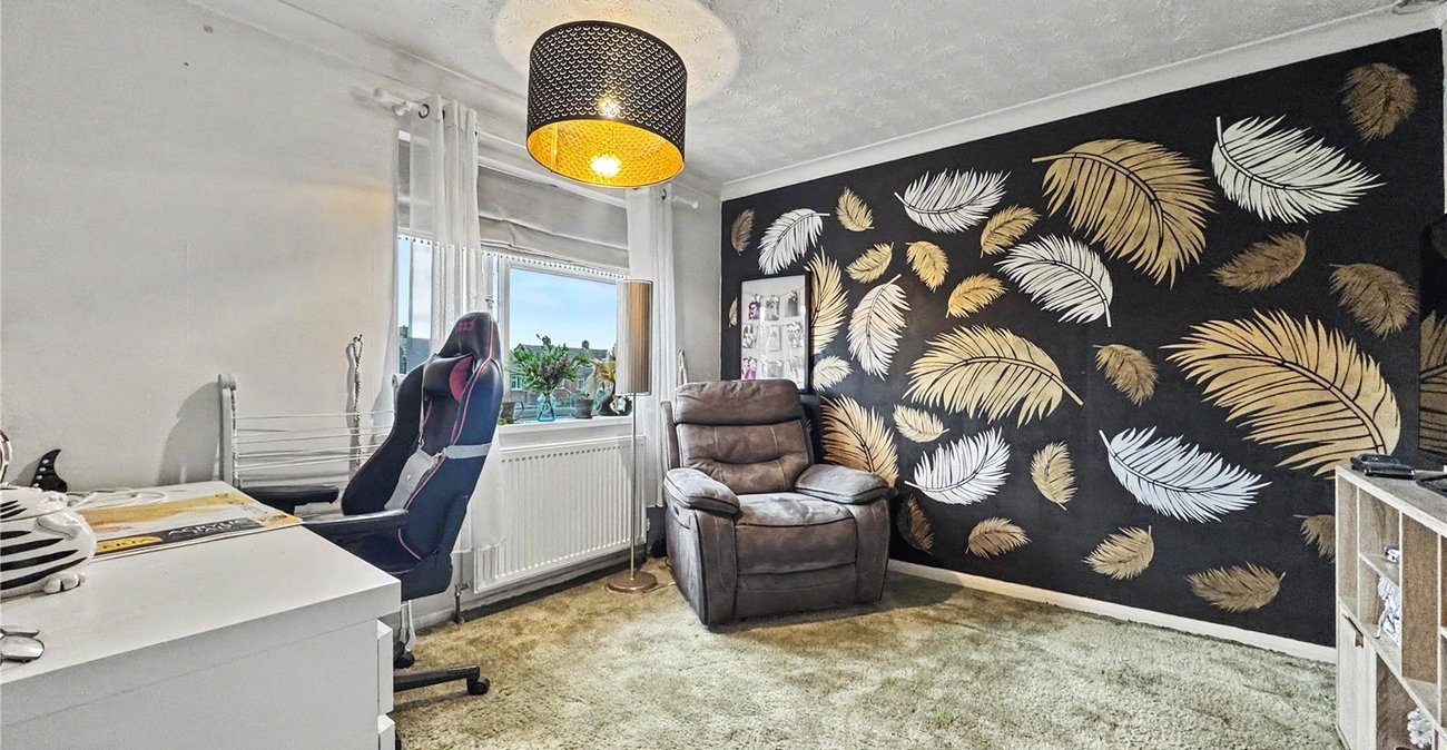 2 bedroom house for sale in Rainham | Robinson Michael & Jackson