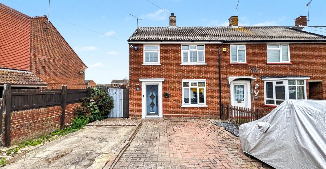 2 bedroom house for sale in Rainham | Robinson Michael & Jackson