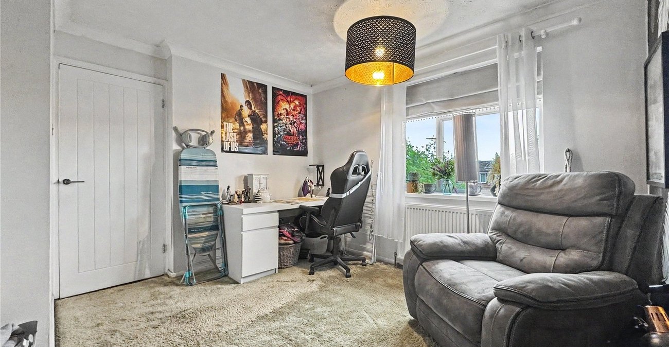 2 bedroom house for sale in Rainham | Robinson Michael & Jackson