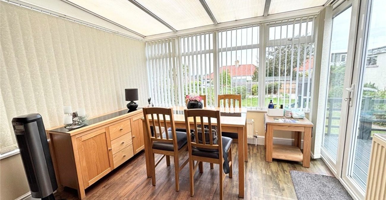 2 bedroom bungalow for sale in Orpington | Robinson Jackson