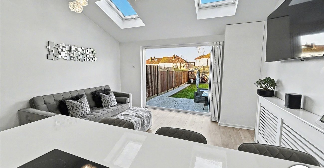 3 bedroom house for sale in South Welling | Robinson Jackson