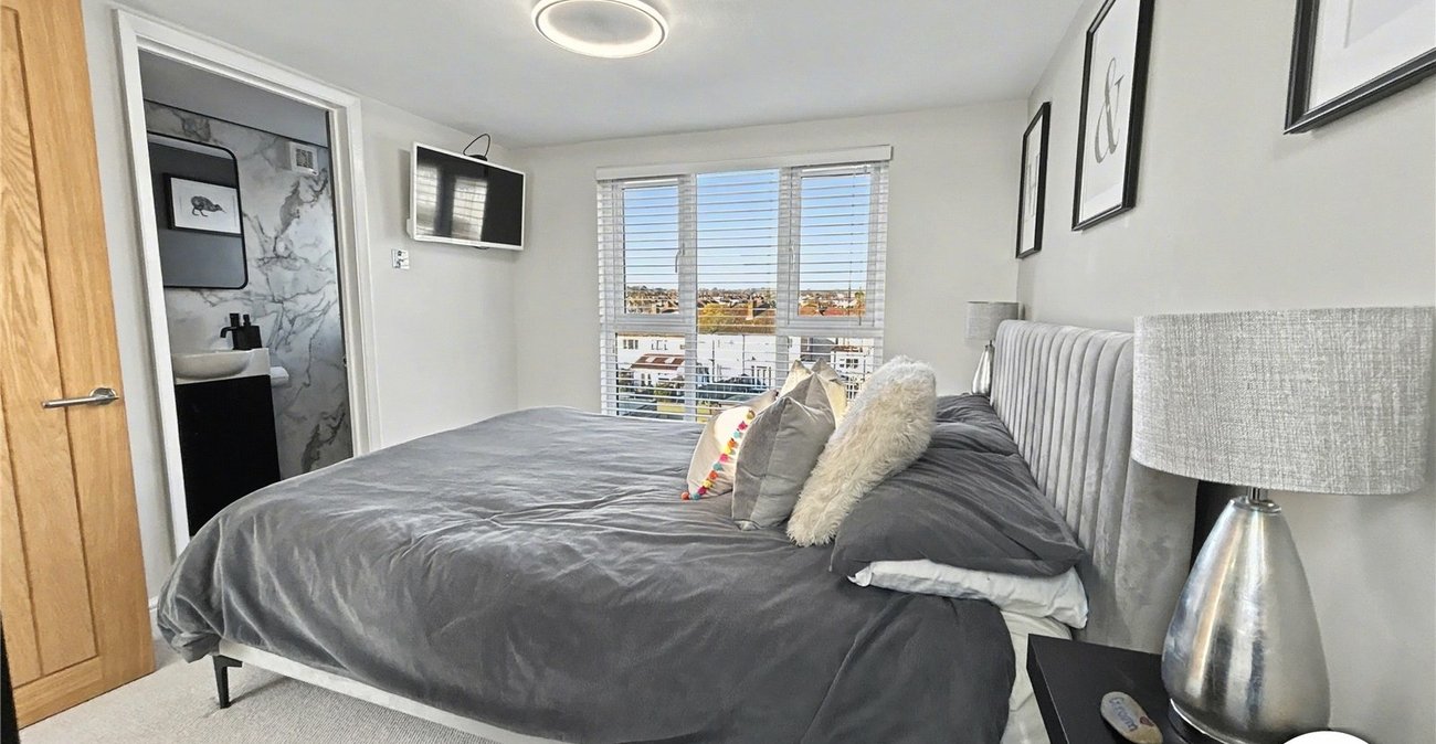 3 bedroom house for sale in South Welling | Robinson Jackson