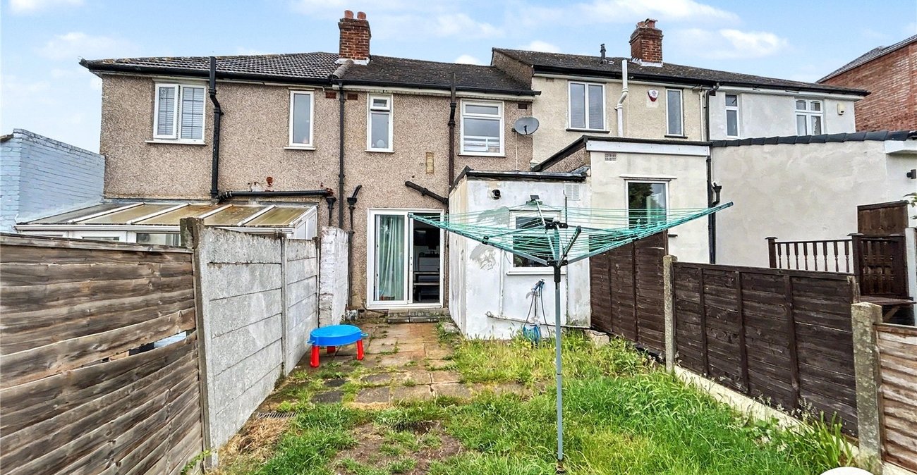 2 bedroom house for sale in South Welling | Robinson Jackson