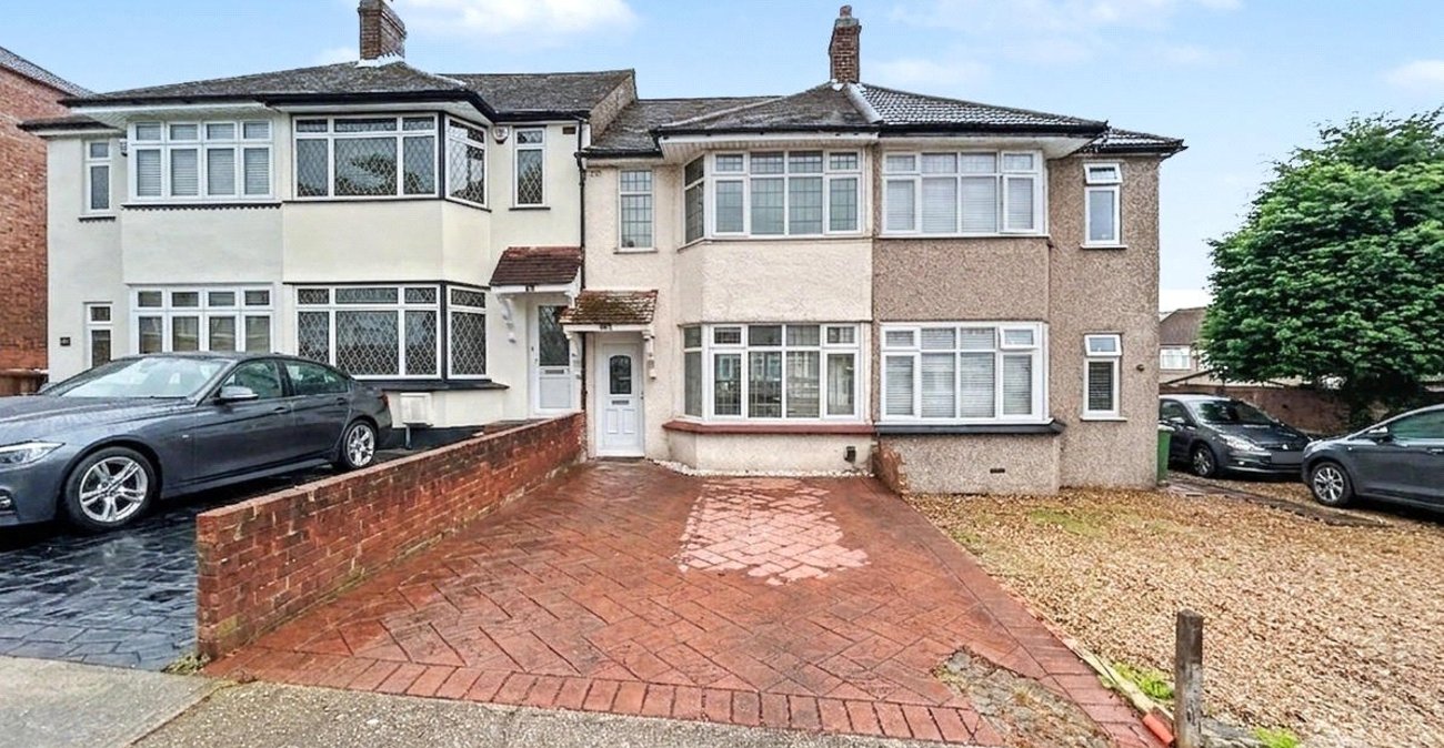 2 bedroom house for sale in South Welling | Robinson Jackson