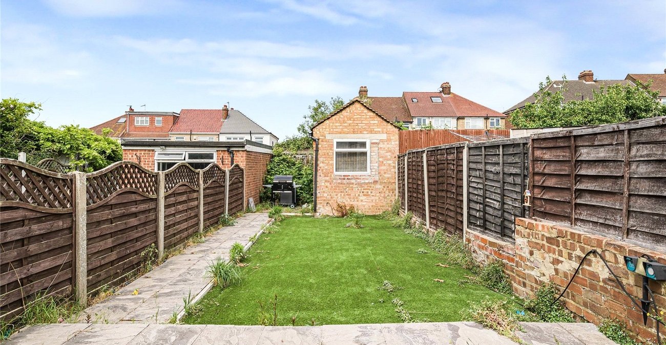 2 bedroom house for sale in South Welling | Robinson Jackson
