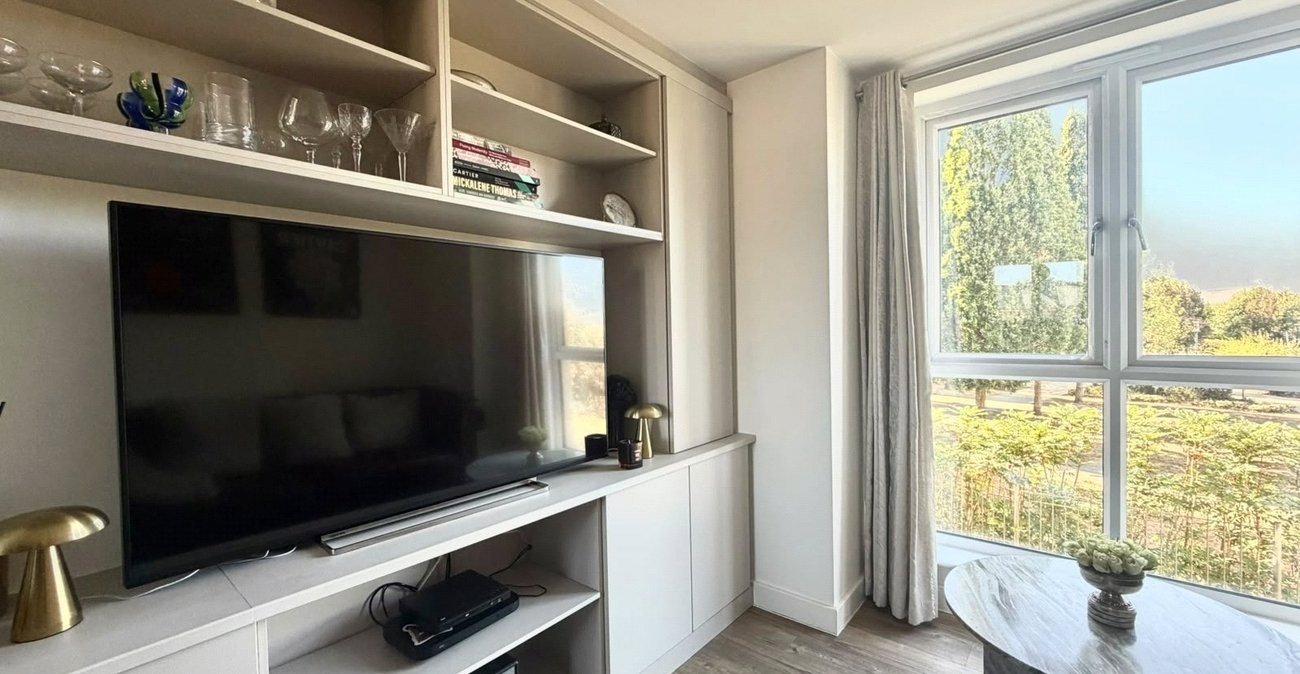 2 bedroom property for sale in Northfleet | Robinson Michael & Jackson