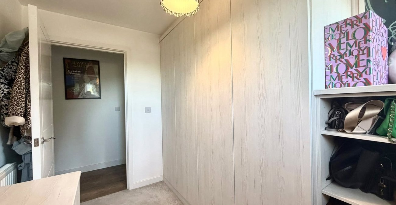 2 bedroom property for sale in Northfleet | Robinson Michael & Jackson
