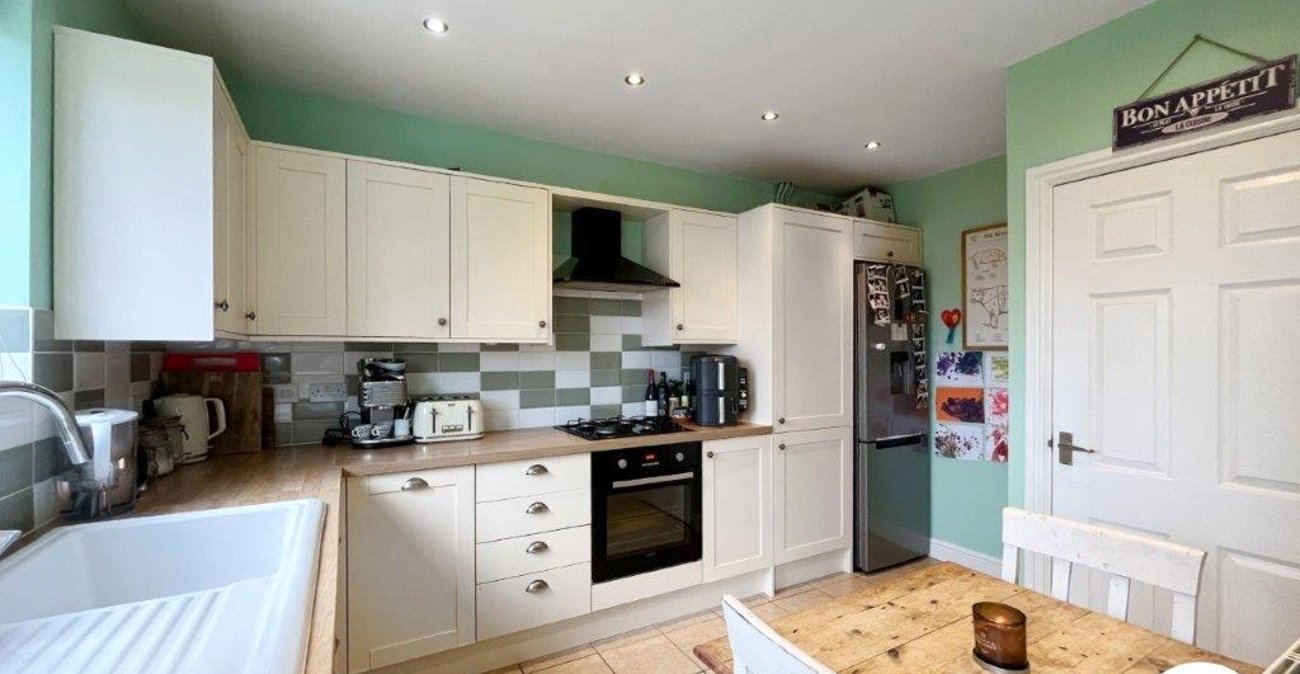 2 bedroom house for sale in Sittingbourne | Robinson Michael & Jackson