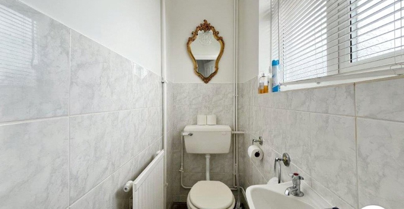 2 bedroom house for sale in Sittingbourne | Robinson Michael & Jackson