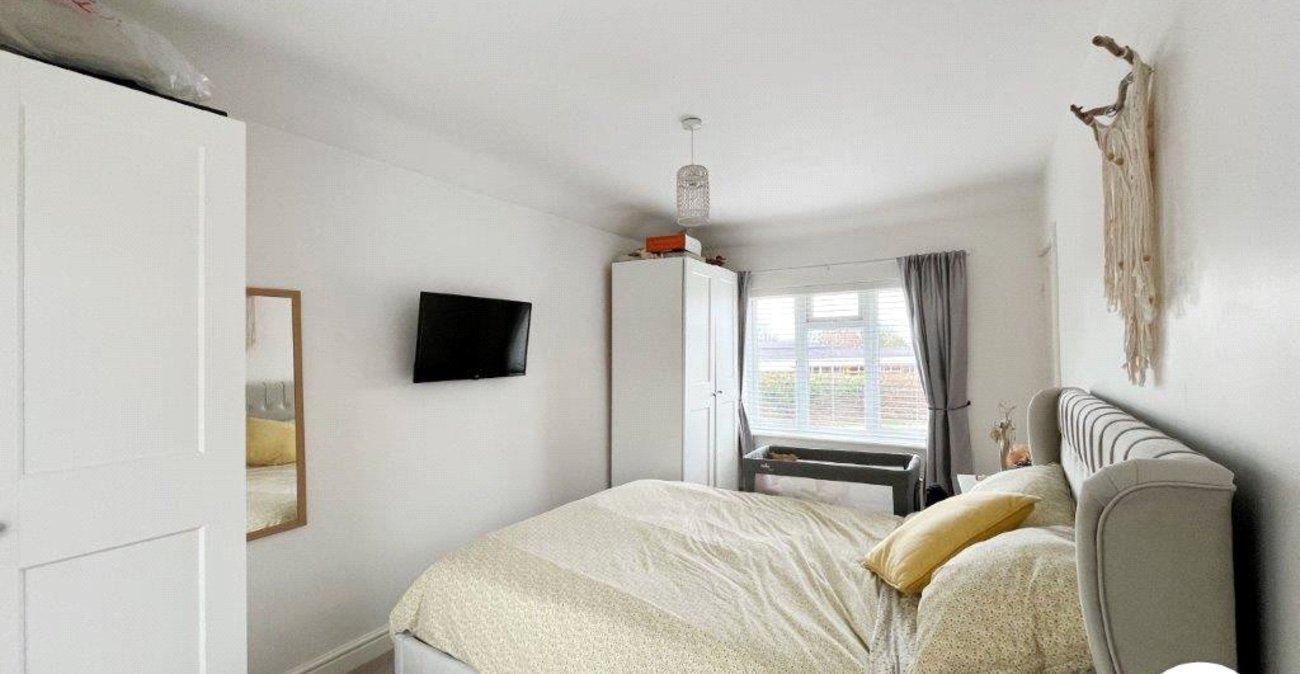 2 bedroom house for sale in Sittingbourne | Robinson Michael & Jackson