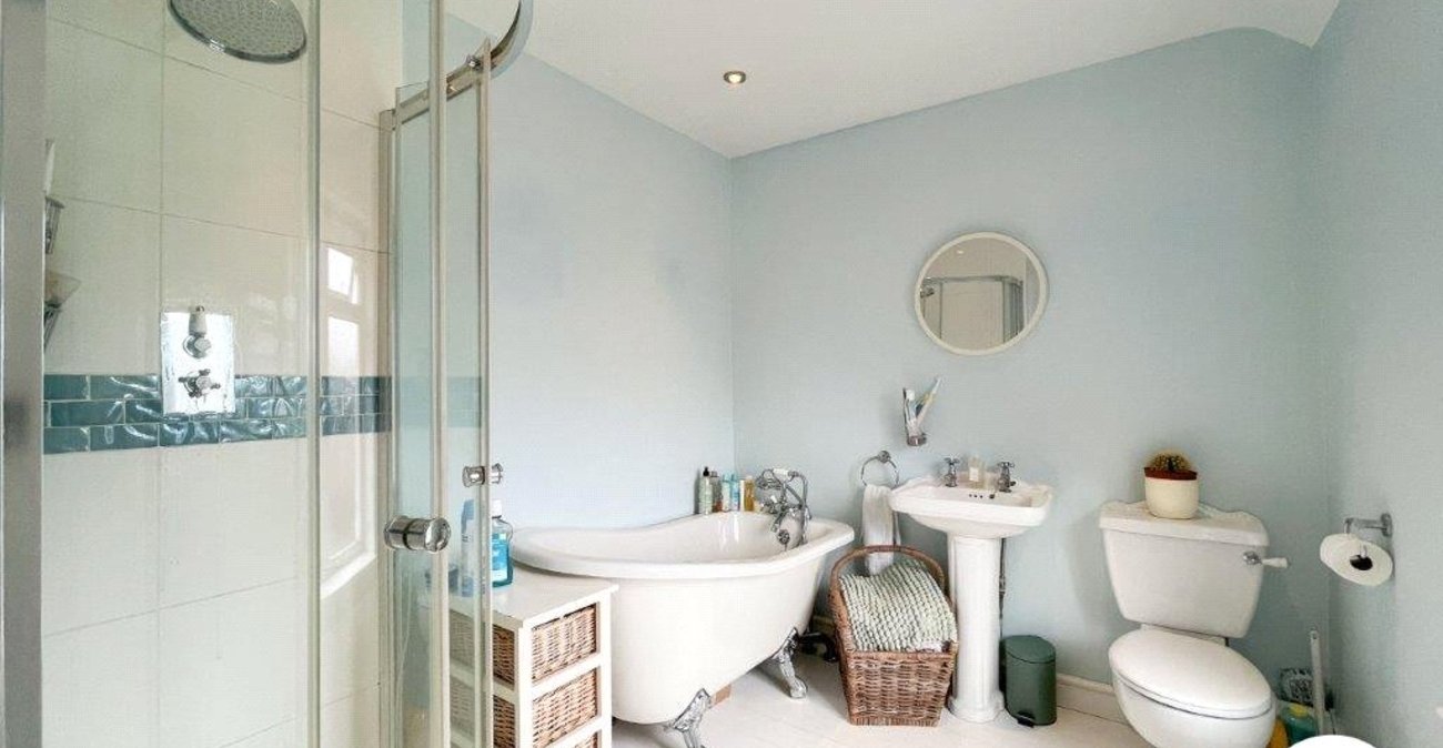 2 bedroom house for sale in Sittingbourne | Robinson Michael & Jackson