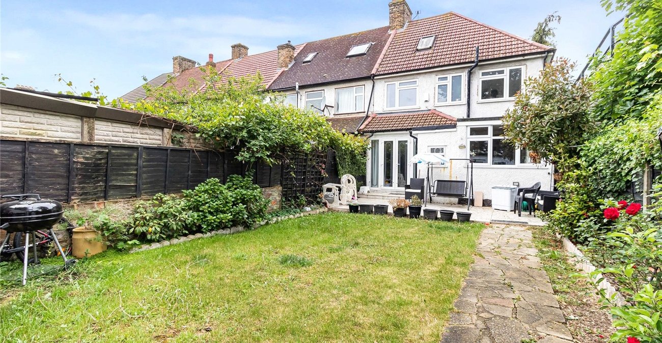 4 bedroom house for sale in Welling | Robinson Jackson