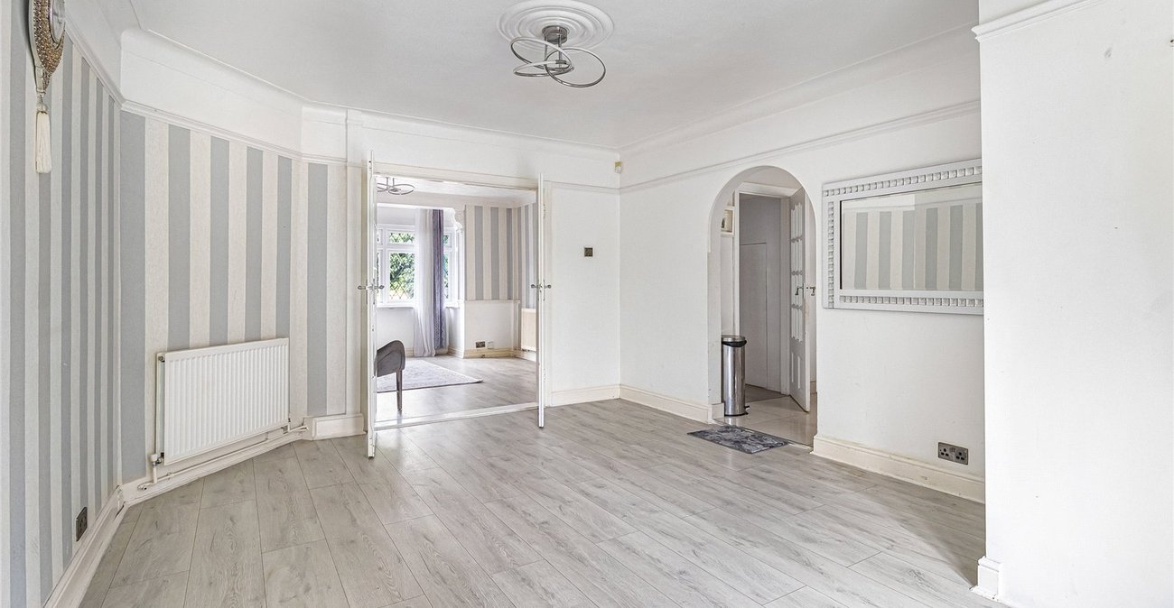 4 bedroom house for sale in Welling | Robinson Jackson