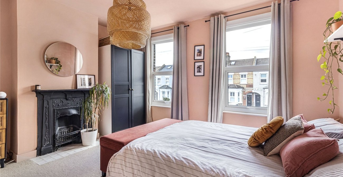 3 bedroom house for sale in Welling | Robinson Jackson