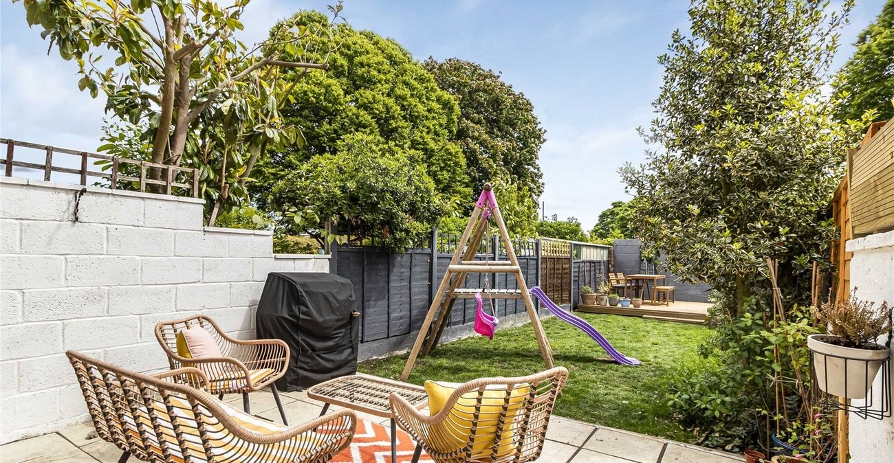3 bedroom house for sale in Welling | Robinson Jackson