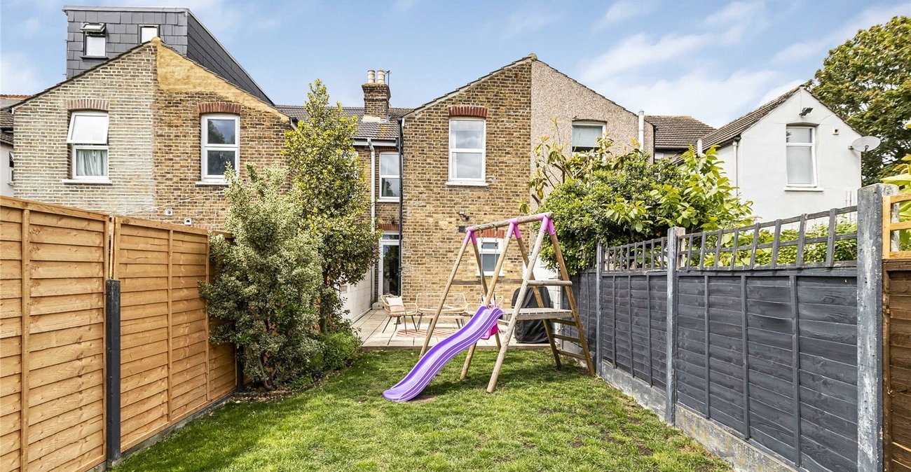 3 bedroom house for sale in Welling | Robinson Jackson