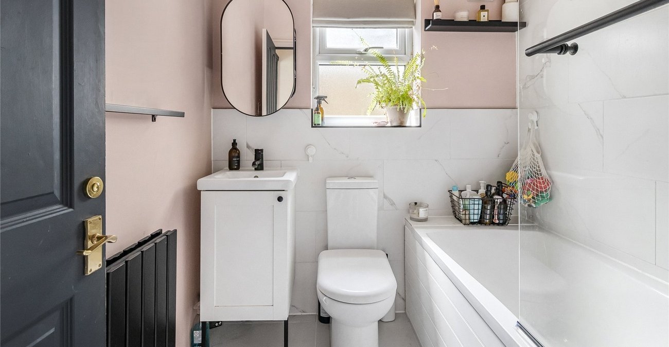 3 bedroom house for sale in Welling | Robinson Jackson