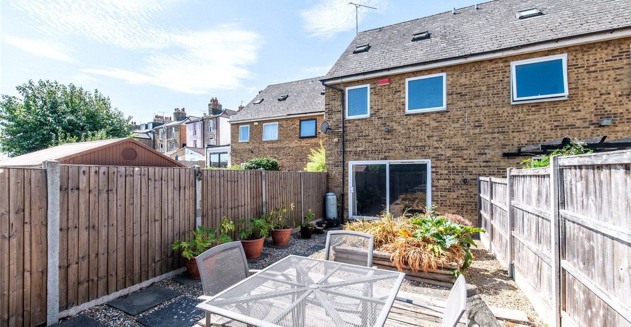 4 bedroom house for sale in Gravesend | Robinson Michael & Jackson