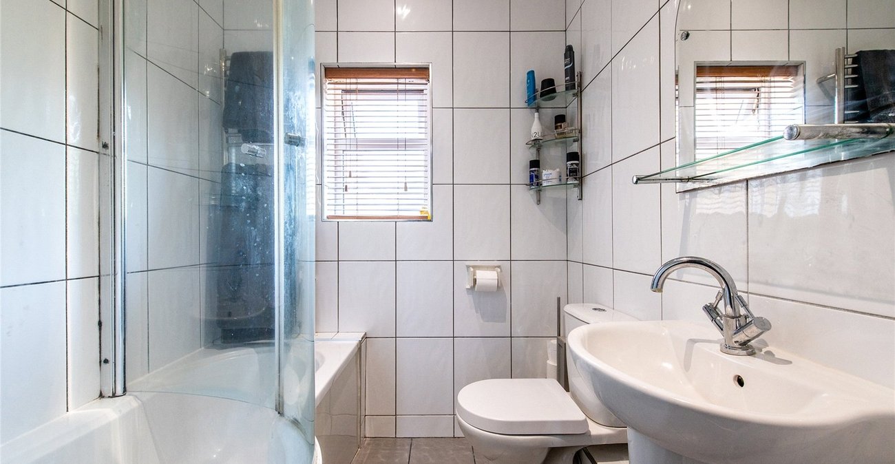 4 bedroom house for sale in Gravesend | Robinson Michael & Jackson