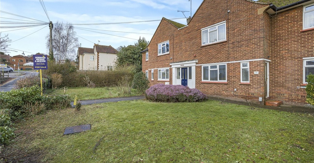 2 bedroom property for sale in Barming | Robinson Michael & Jackson