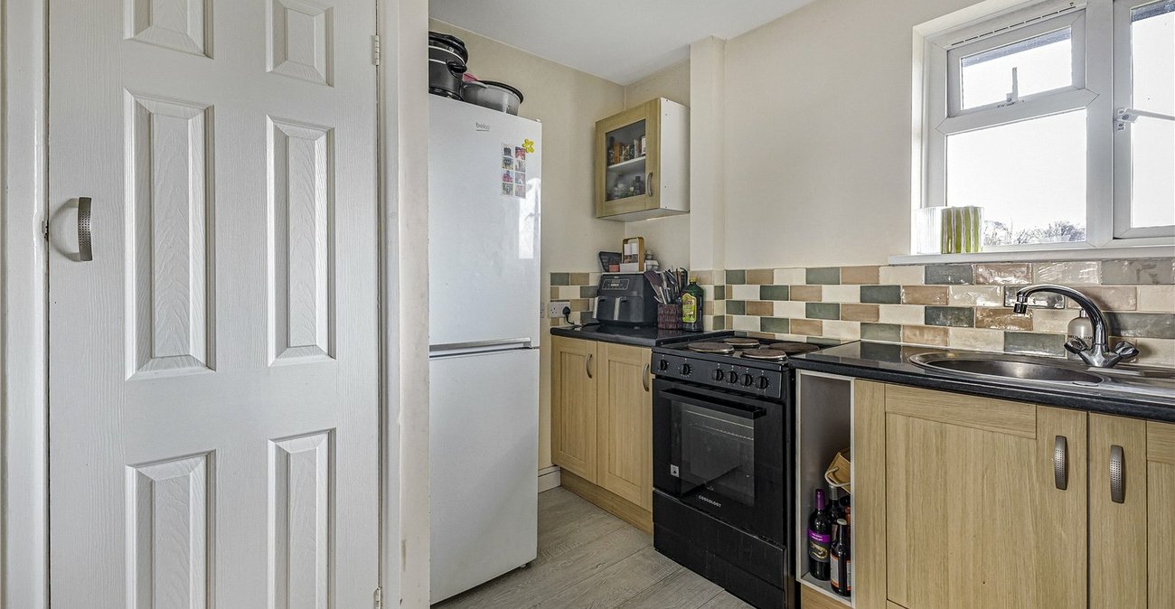 2 bedroom property for sale in Barming | Robinson Michael & Jackson