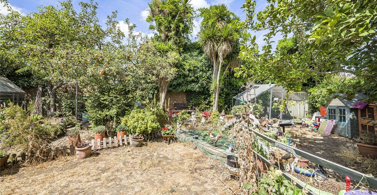 4 bedroom house for sale in Bexley | Robinson Jackson
