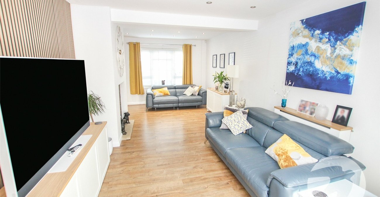 3 bedroom house for sale in Eltham | Robinson Jackson