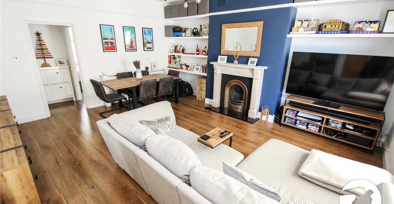 1 bedroom property for sale in Eltham | Robinson Jackson