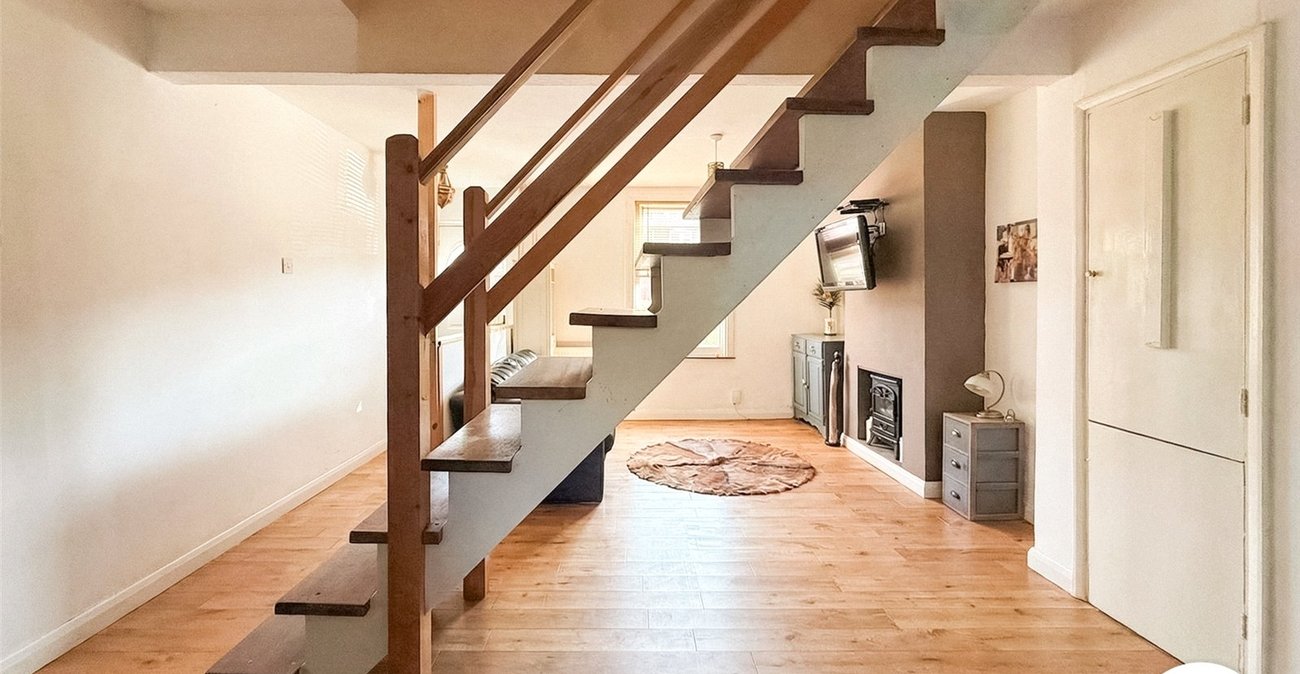 2 bedroom house for sale in Plumstead | Robinson Jackson