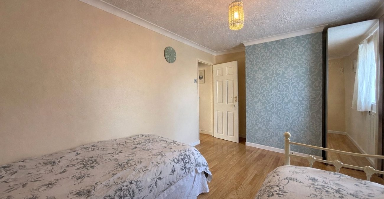 2 bedroom house for sale in Plumstead | Robinson Jackson