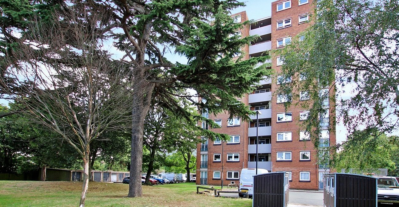 2 bedroom property for sale in Eltham | Robinson Jackson