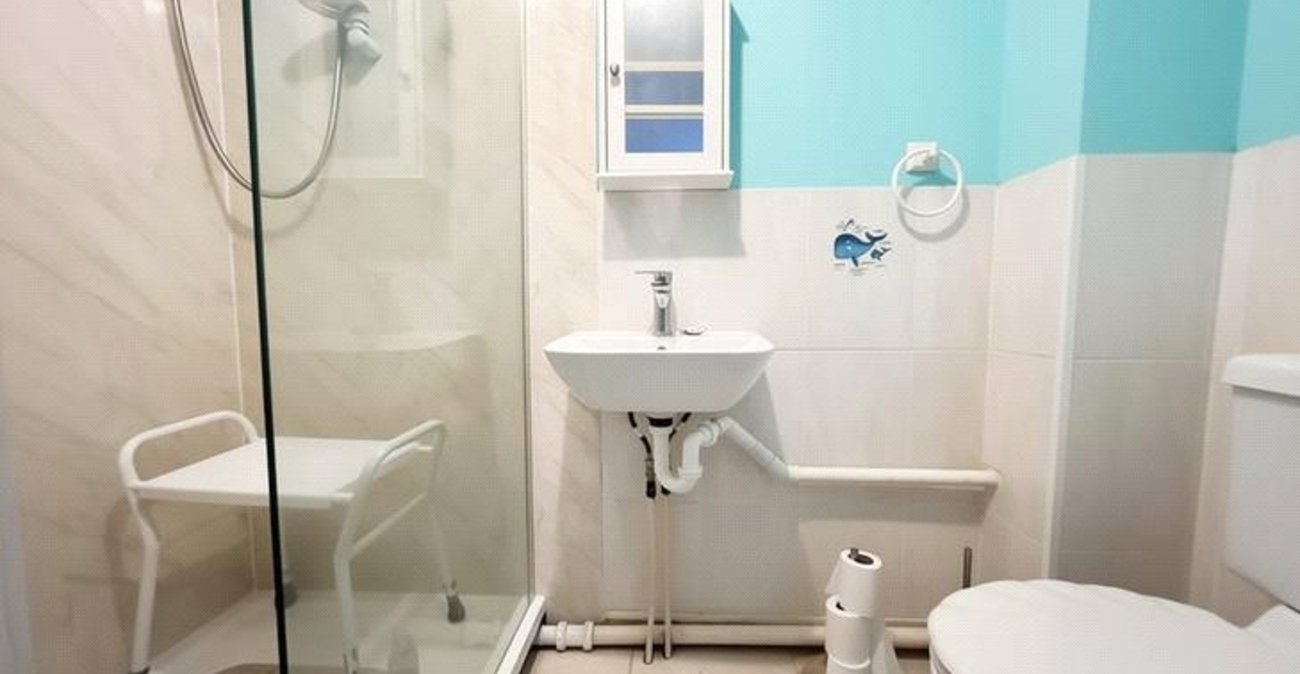 2 bedroom house for sale in Walderslade Woods | Robinson Michael & Jackson