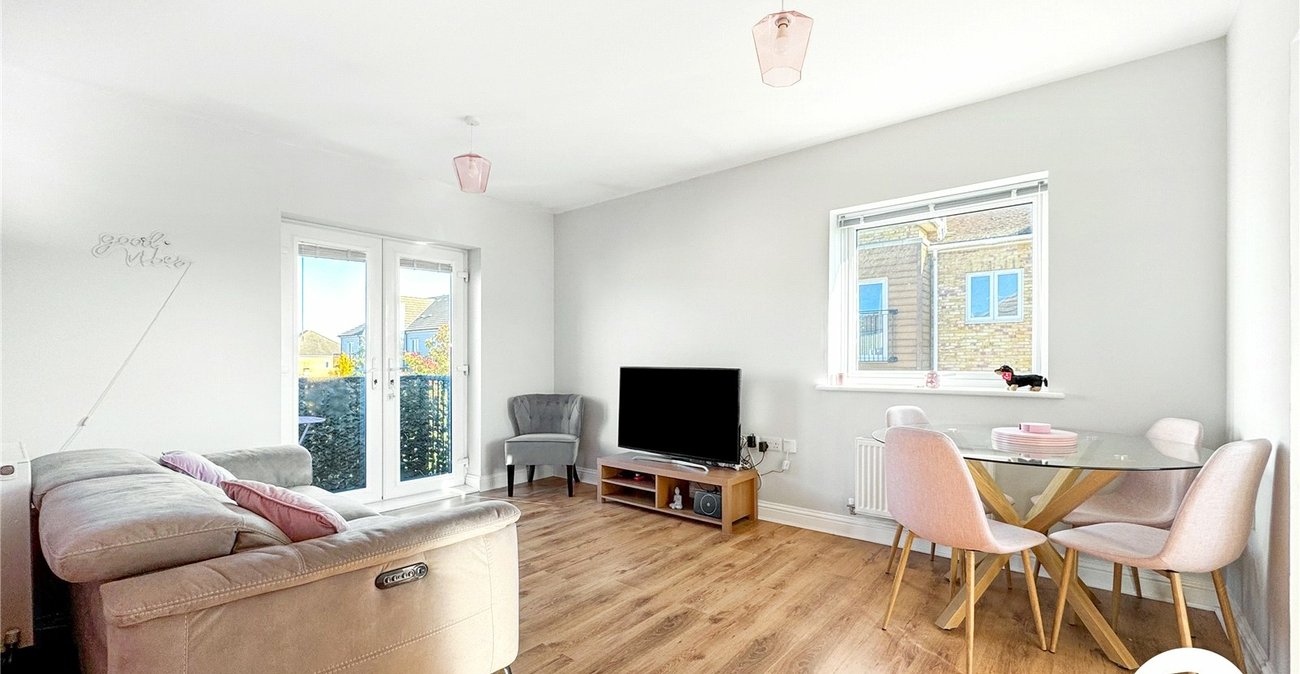 2 bedroom property for sale in Sittingbourne | Robinson Michael & Jackson