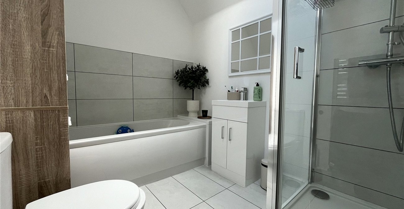 4 bedroom house for sale in Walderslade | Robinson Michael & Jackson