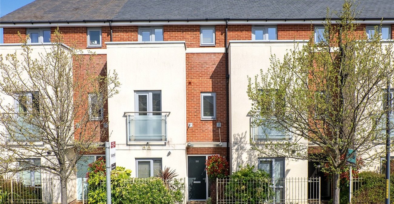 4 bedroom property for sale in Northfleet | Robinson Michael & Jackson