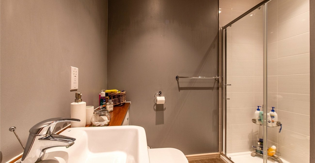 4 bedroom property for sale in Northfleet | Robinson Michael & Jackson