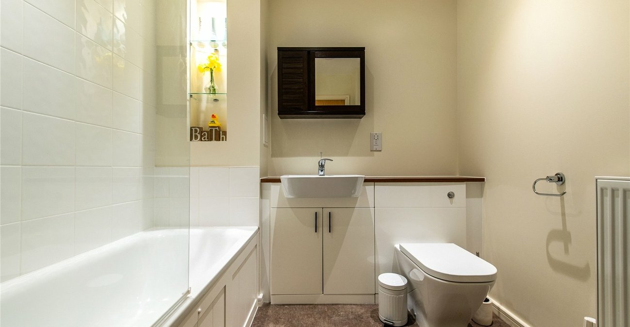 4 bedroom property for sale in Northfleet | Robinson Michael & Jackson